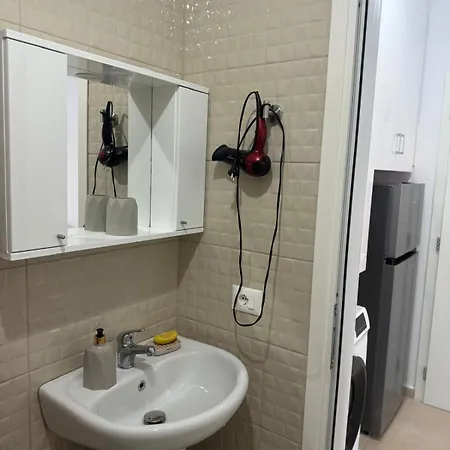 Tola 게스트하우스 *