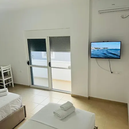 Guest house Tola Durres